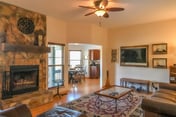 Ocoee Stone Lodge- 3br/2ba Wi-Fi, Fireplace, Free Activities, Covered Outdoor Living Area