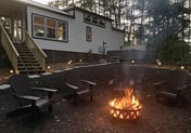 Sweet Creek Retreat-Luxury Tiny Cabin-View-Wi-Fi-Hot tub-Firepit Area