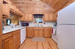 S'more Waggin' Cabin | 3BR Pet-Friendly Cabin Rental | North Georgia Mountains | Fire Pit