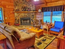 Trail`s End- Blue Ridge, GA- Hot tub, Wi-Fi, Pool Table, Pets