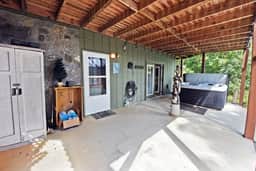 Songbird Bluff • Views • Hot Tub • Game Room - Image 2