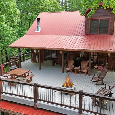Elegant Escape Luxury 3BR Cabin w/ Firepits & Decks | Cherry Log GA