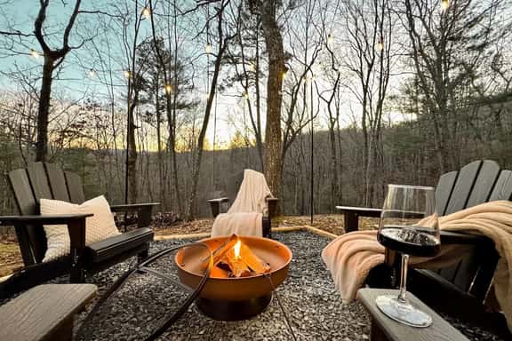 The Tree House | 2BR Cabin Rental| Wifi| Blue Ridge & Blairsville - Image 1