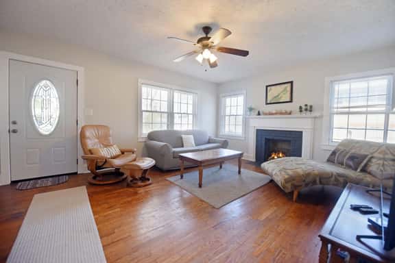 Copper Cottage on Main | Historic 2BR | Walk to Dining | Fire Pit | Free Activities - Image 1