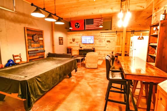 Brew with a View-3br/3ba sleeps 8, hot tub, pool table