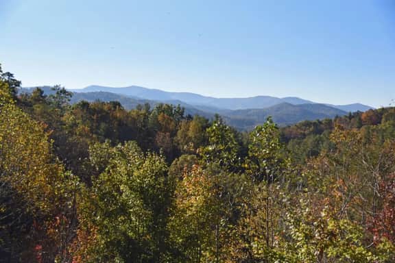 Dream Catcher-luxury cabin-hot tub-pets ok- View-Pool Table-Wi-Fi-firepit