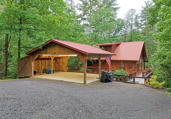 Elegant Escape Luxury 3BR Cabin w/ Firepits & Decks | Cherry Log GA
