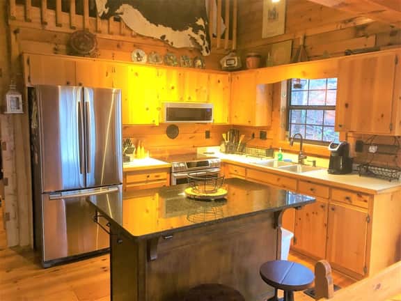 Little Bushy Head -Blue Ridge cabin rental- Wifi-