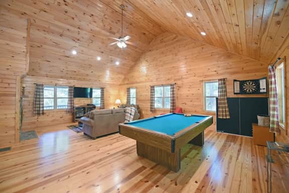 S'more Waggin' Cabin | 3BR Pet-Friendly Cabin Rental | North Georgia Mountains | Fire Pit