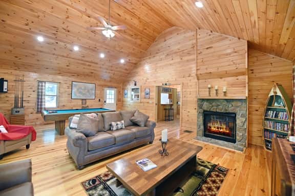 S'more Waggin' Cabin | 3BR Pet-Friendly Cabin Rental | North Georgia Mountains | Fire Pit