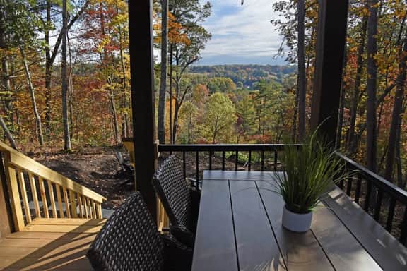 Sweet Creek Retreat-Luxury Tiny Cabin-View-Wi-Fi-Hot tub-Firepit Area