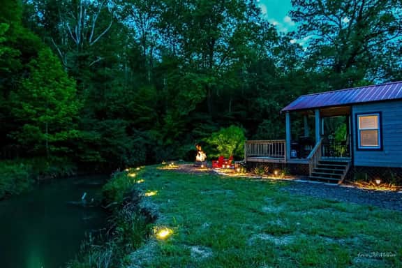 Caney Creek Cabin -Luxury Creekfront Tiny Cabin - Hot Tub -Dog Friendly - Image 2
