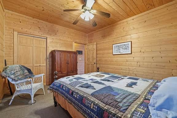 Work Hard Play Hard- Blue Ridge Mountain Cabin with Game Room, Mountain Views & Free Activities - Image 5