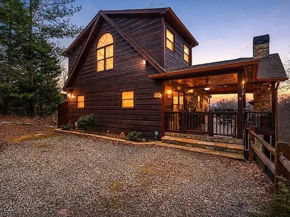 Work Hard Play Hard- Blue Ridge Mountain Cabin with Game Room, Mountain Views & Free Activities - Image 1