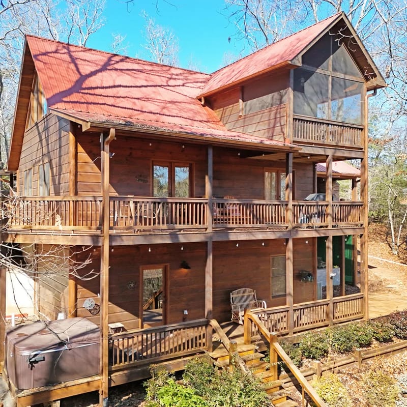 No Agenda Cabin | Pet-Friendly Blue Ridge Cabin with Hot Tub & Firepit